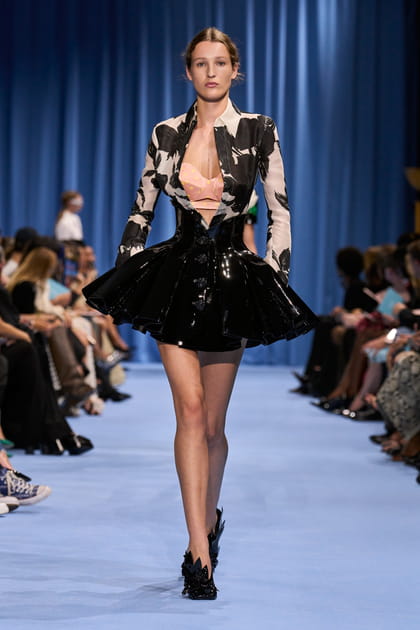 Look 32&nbsp;du d&eacute;fil&eacute; Balmain printemps-&eacute;t&eacute; 2024