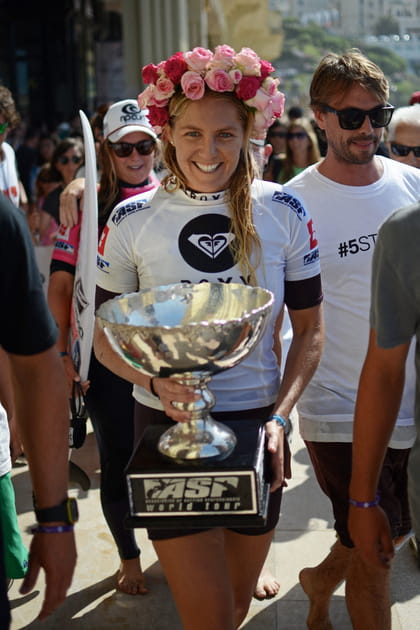 La surfeuse Stephanie Gilmore &agrave; Biarritz en 2012