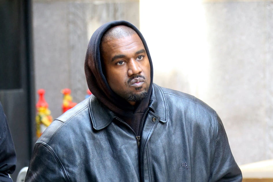 La moustache retrouss&eacute;e de Kanye West