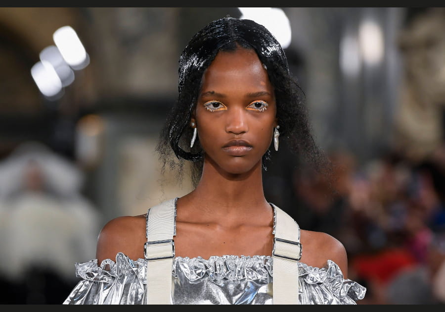 Les yeux pastels de Simone Rocha