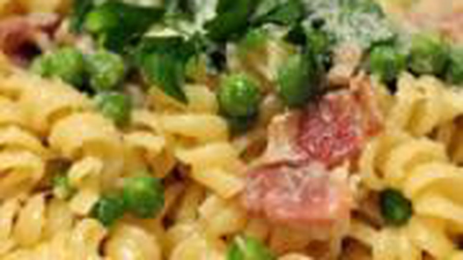 Torsades au lard grillé et aux petits pois