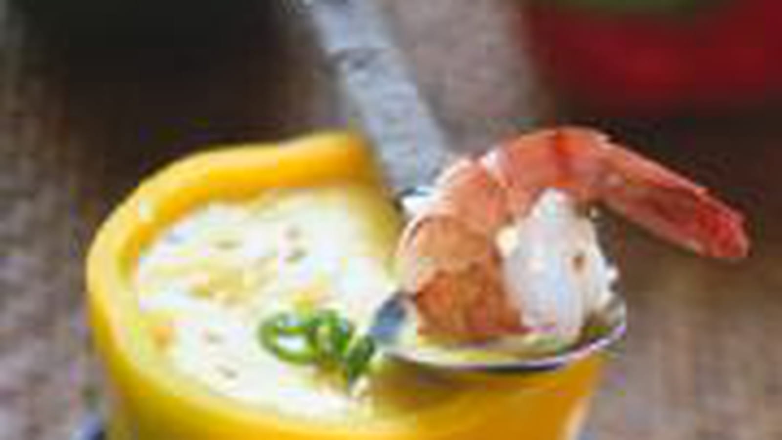 Gaspacho glacé de poivrons aux crevettes