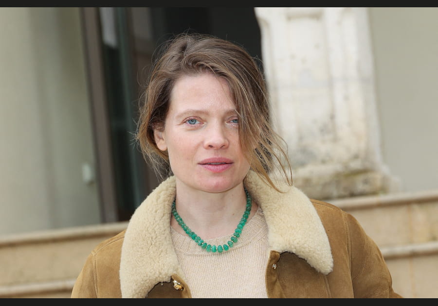 M&eacute;lanie Thierry attire l'attention avec sa peau glowy