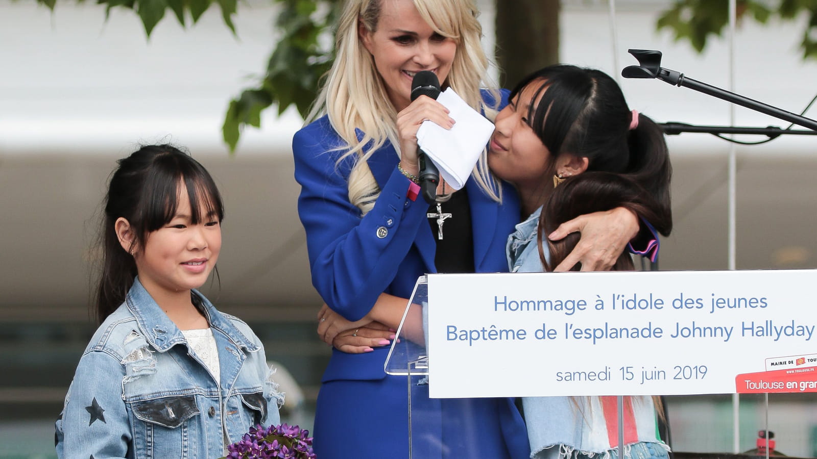 Laeticia, Jade et Joy Hallyday