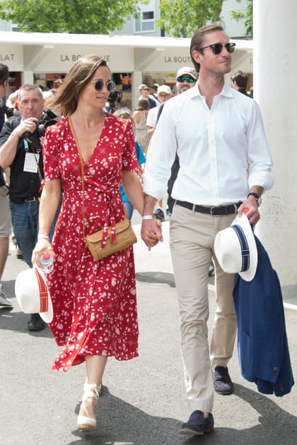 Pippa Middleton en robe cache-cœur