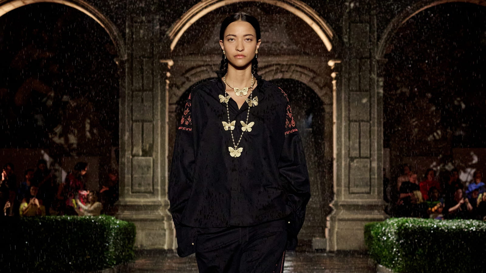 Look 7