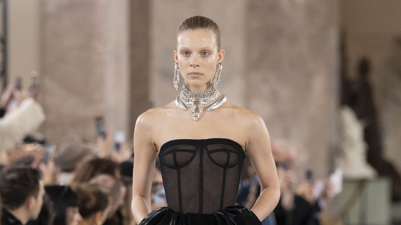 Look 5 du défilé Schiaparelli