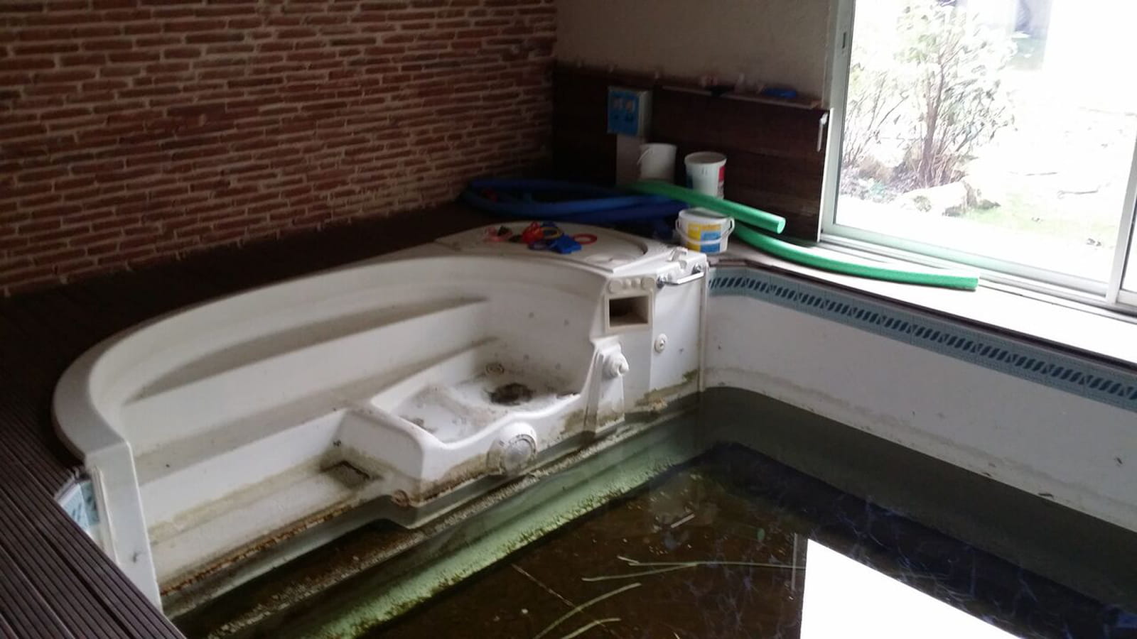 Piscine avant 