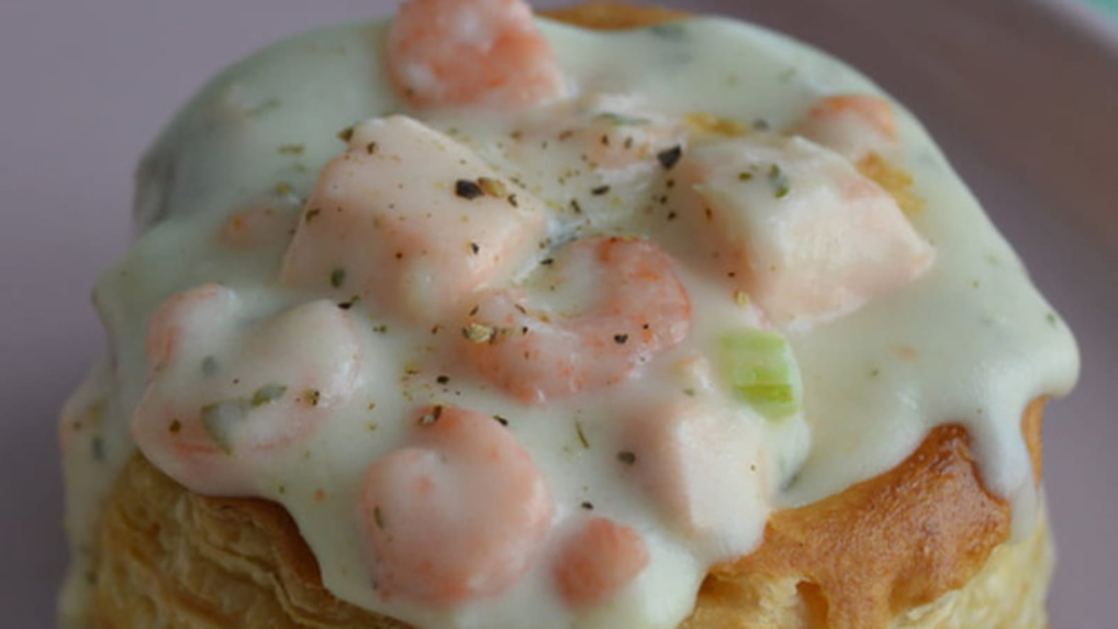 Vol-au-vent au saumon et aux crevettes