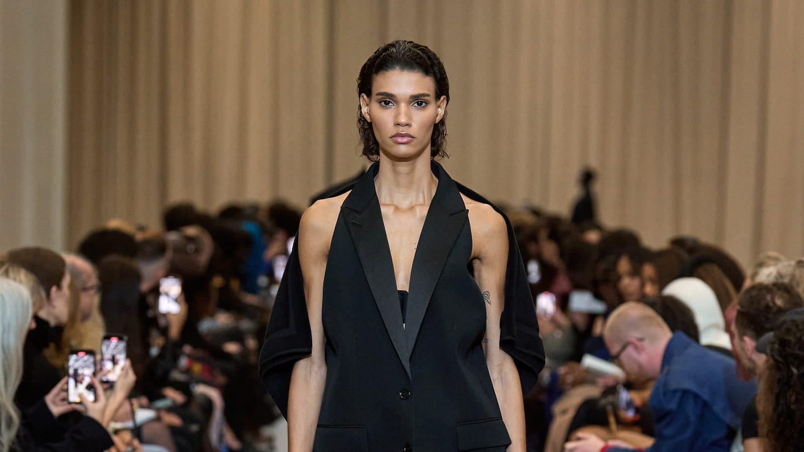 Look 24