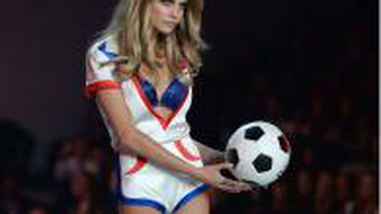 Cara Delevingne