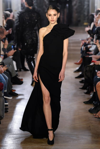 D&eacute;fil&eacute; Elie Saab