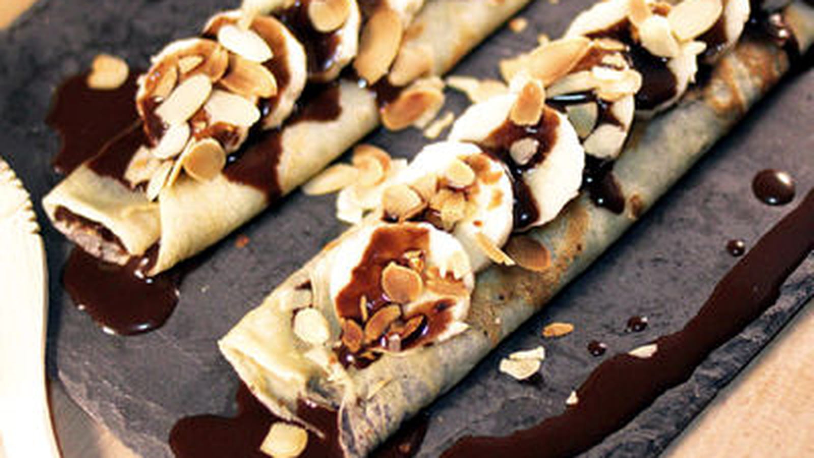 Crêpes bananes, sauce chocolat