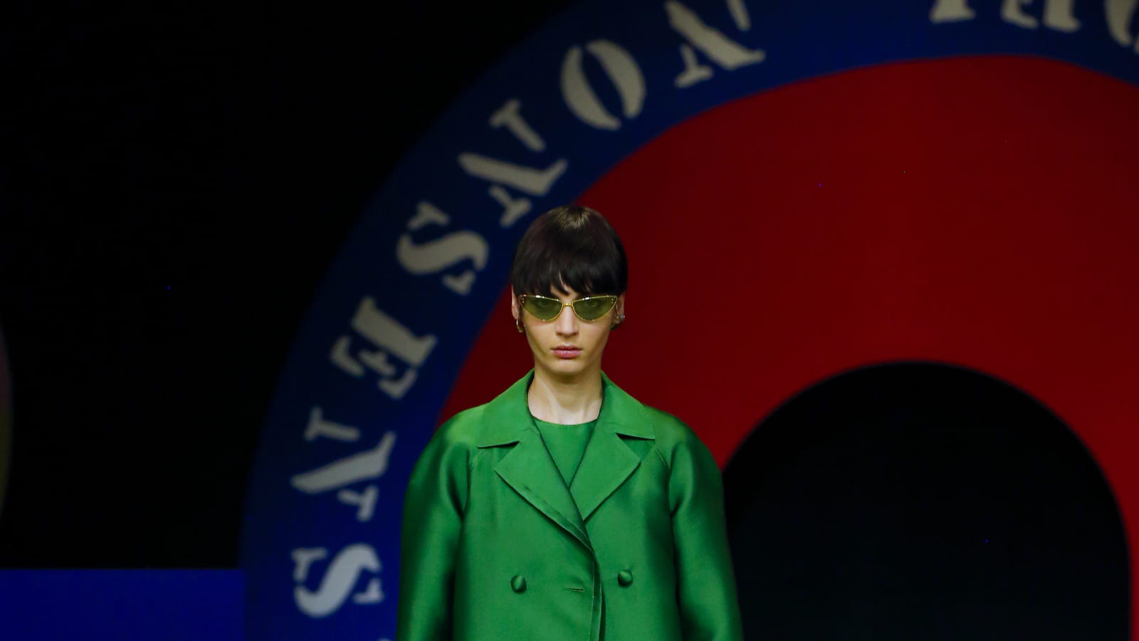 Look 70