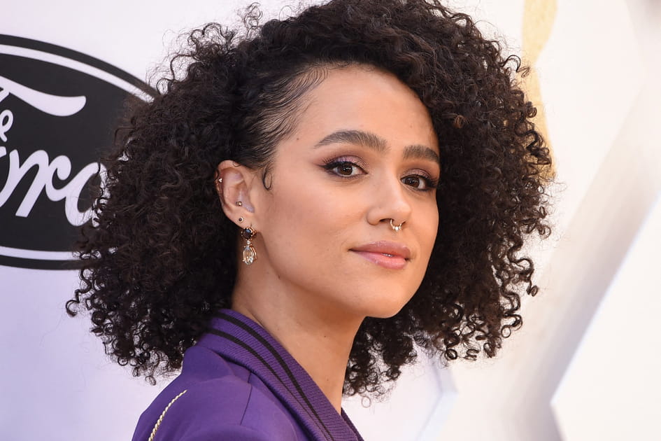 La coiffure afro de Nathalie Emmanuel