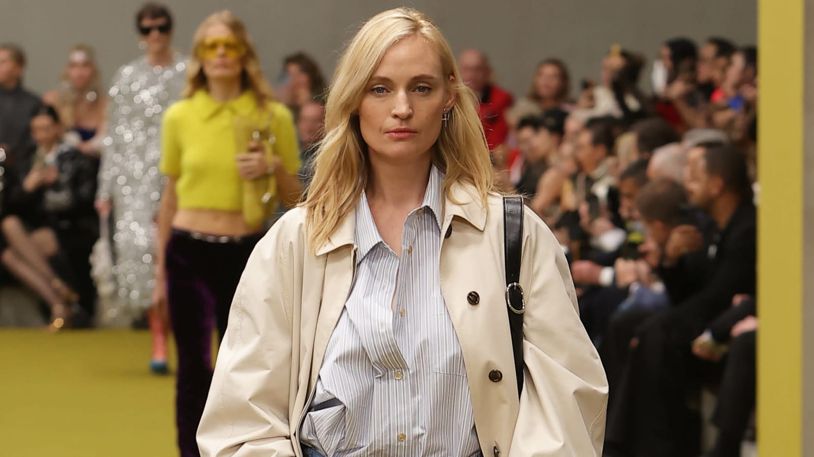 Look 11