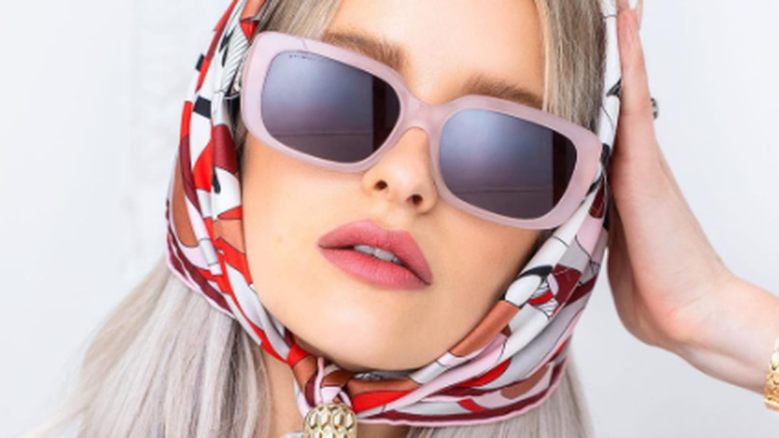 @inthefrow