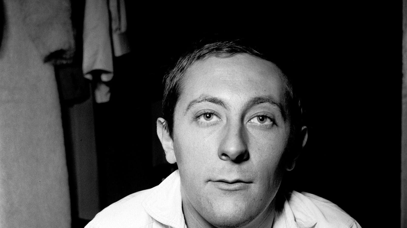 Sans moustache, au début des années 50