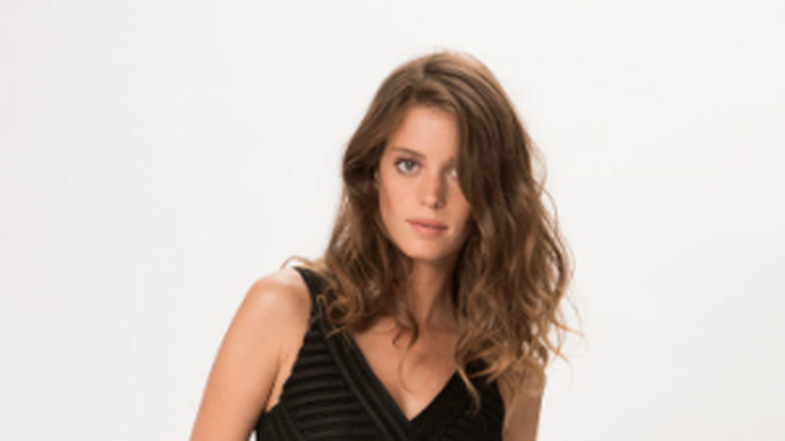 Robe noire de Maje