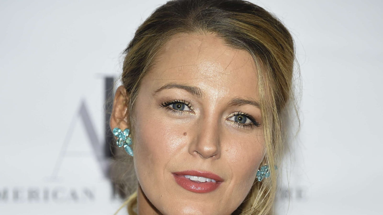 Blake Lively et son maquillage glowy 