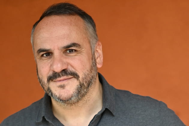 François-Xavier Demaison prend la pose à Roland-Garros