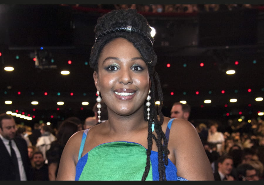 Les yeux vert scintillant d'Aissatou Diallo Sagna