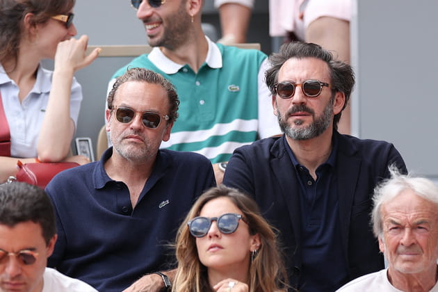 Patrick Mille, spectateur concentré sur le match à Roland Garros