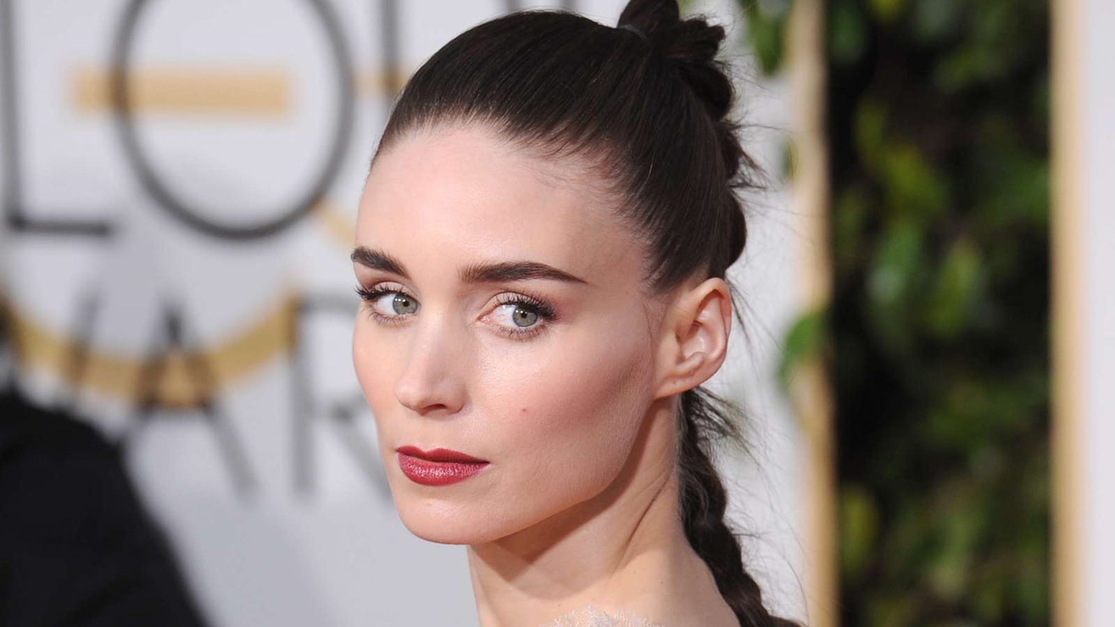 La natte romantique de Rooney Mara
