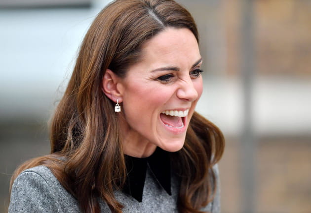 Kate Middleton heureuse de sa toute premi&egrave;re sortie officielle avec la reine