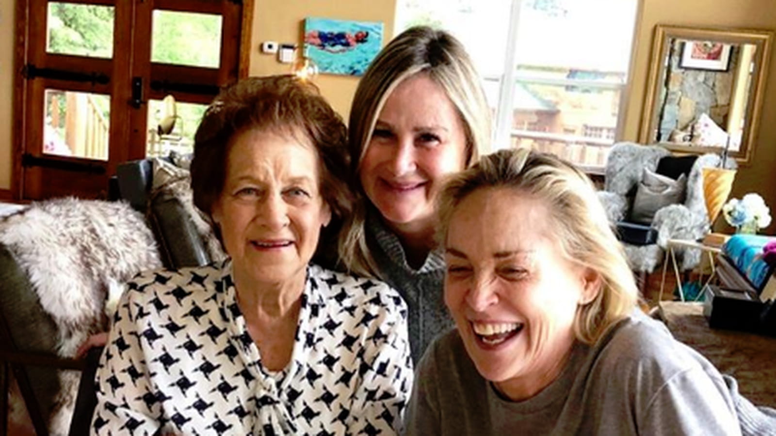 Dorothy Stone, Kelly et Sharon Stone