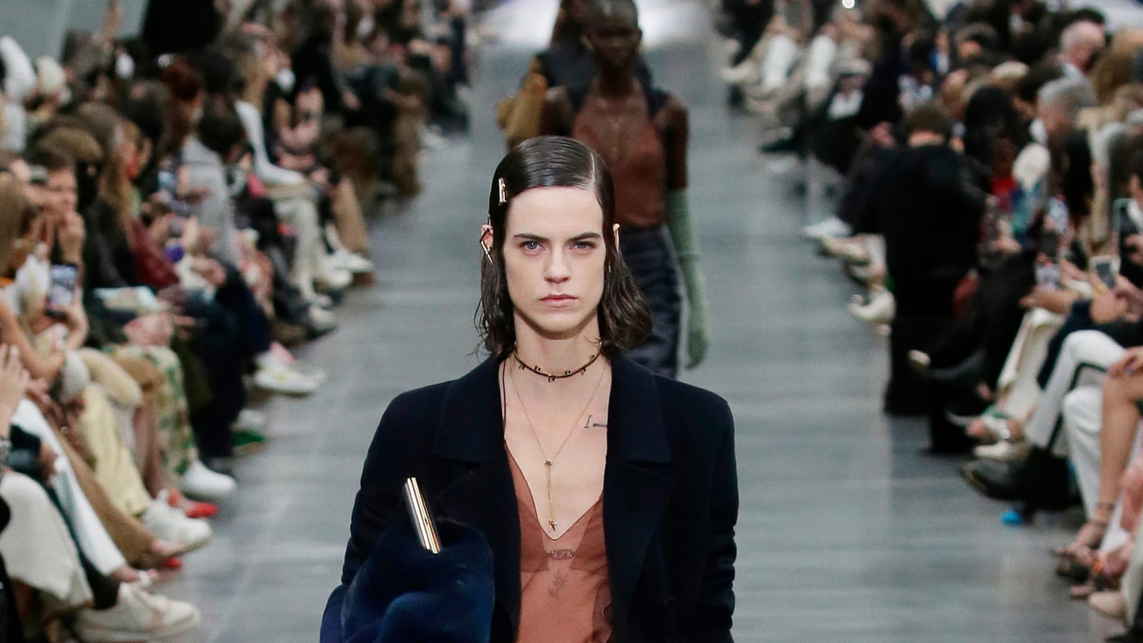 Look 30