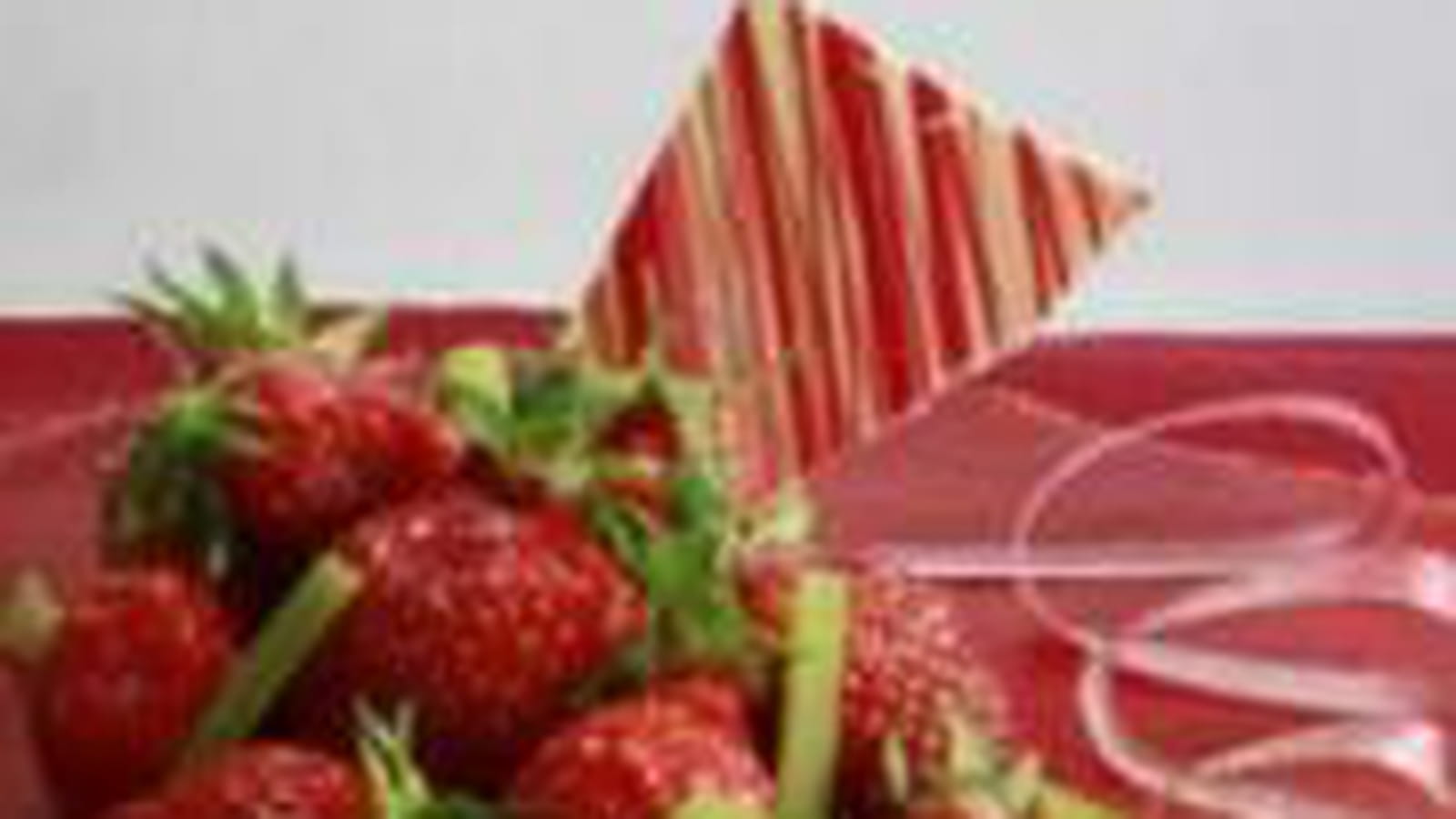 Bavarois fraises rhubarbe