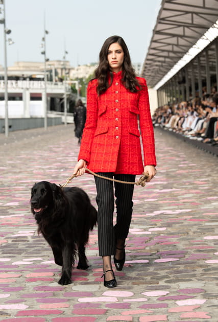 Look 4 du défilé Chanel haute couture automne-hiver 2023-2024