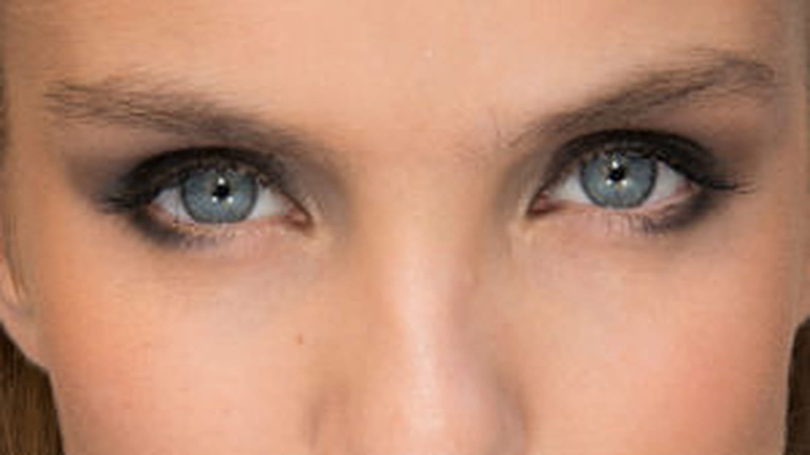Le look beauté du défilé Krizia