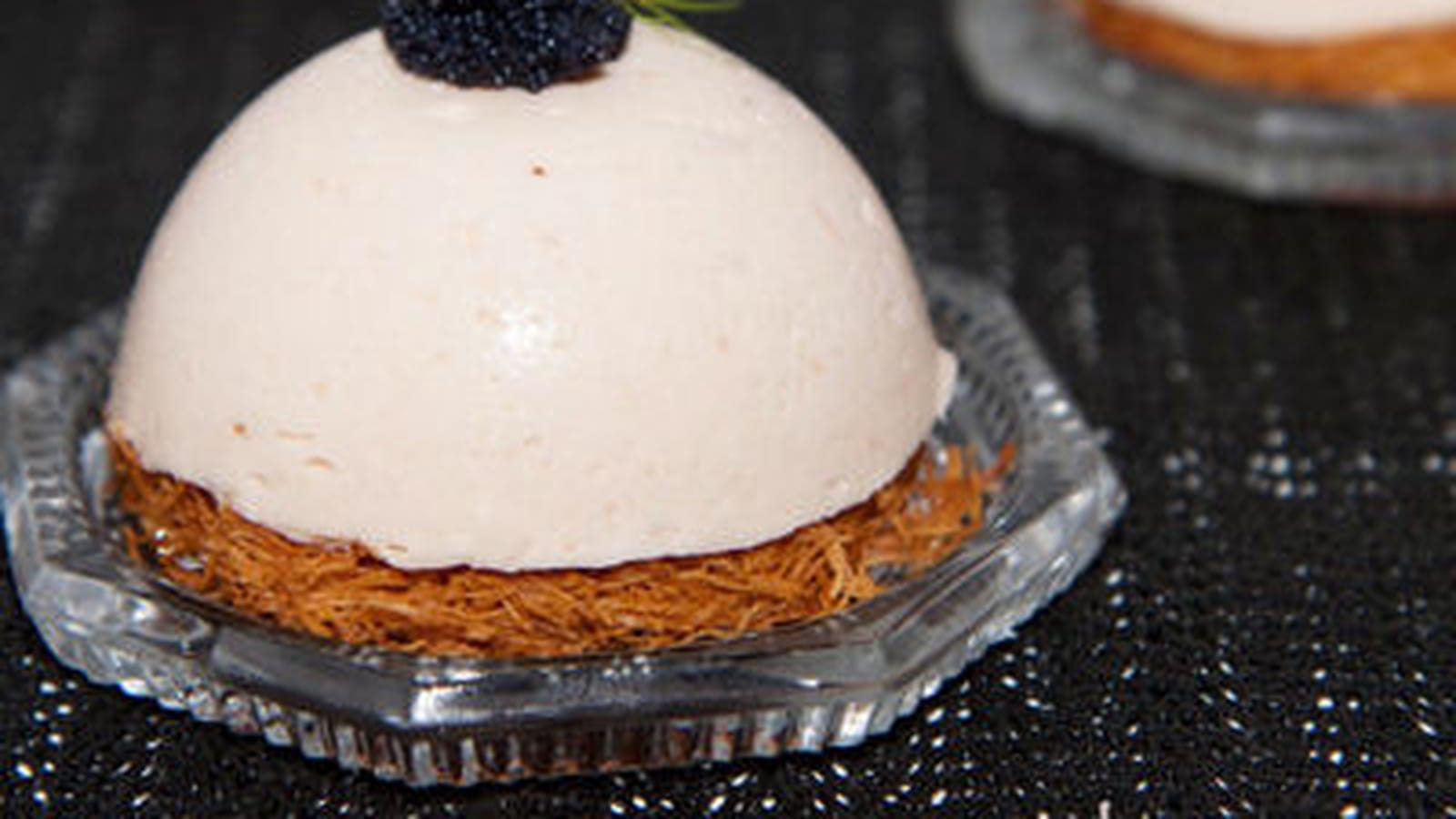  Dôme mousse crevettes et saumon pâte Kadaïf