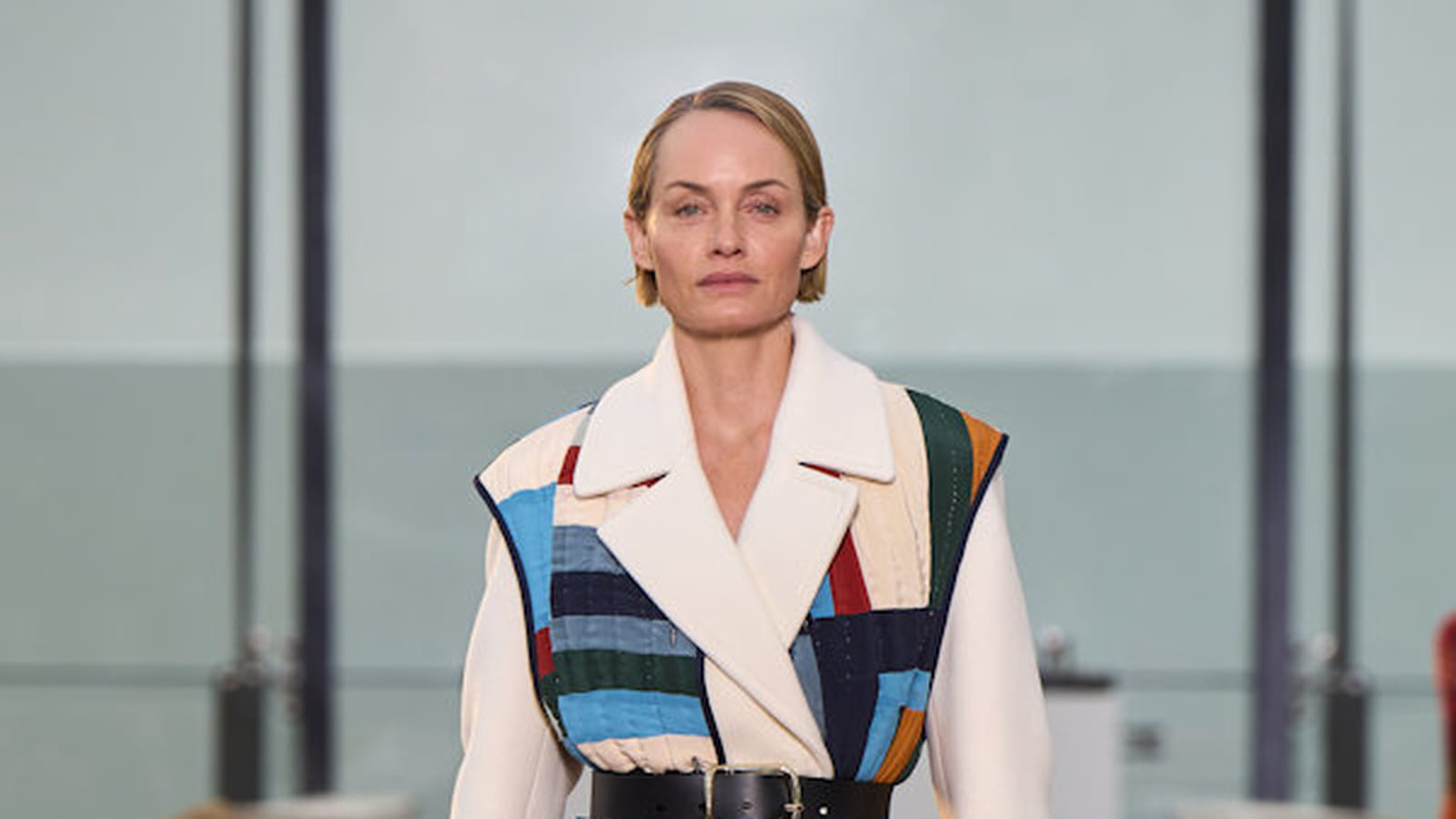 Look 38