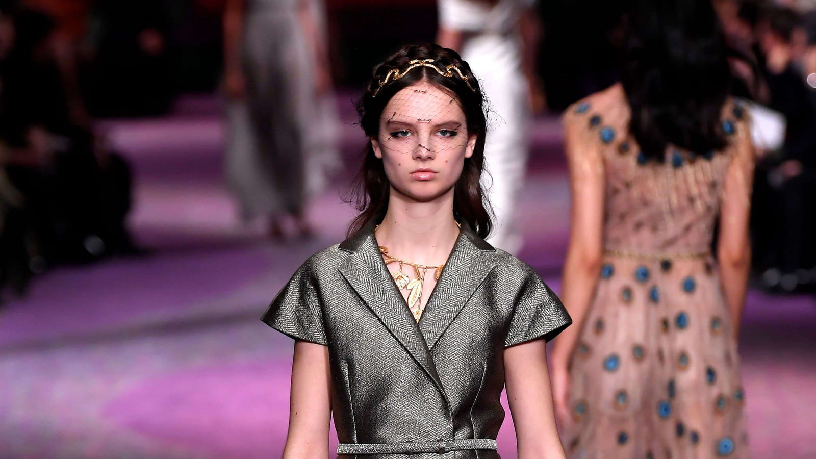 Look 38
