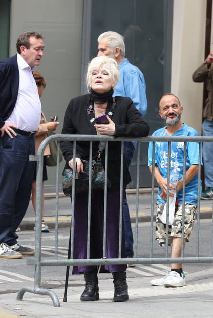 Armande Altaï a rendu hommage à Thierry Ardisson à ses obsèques