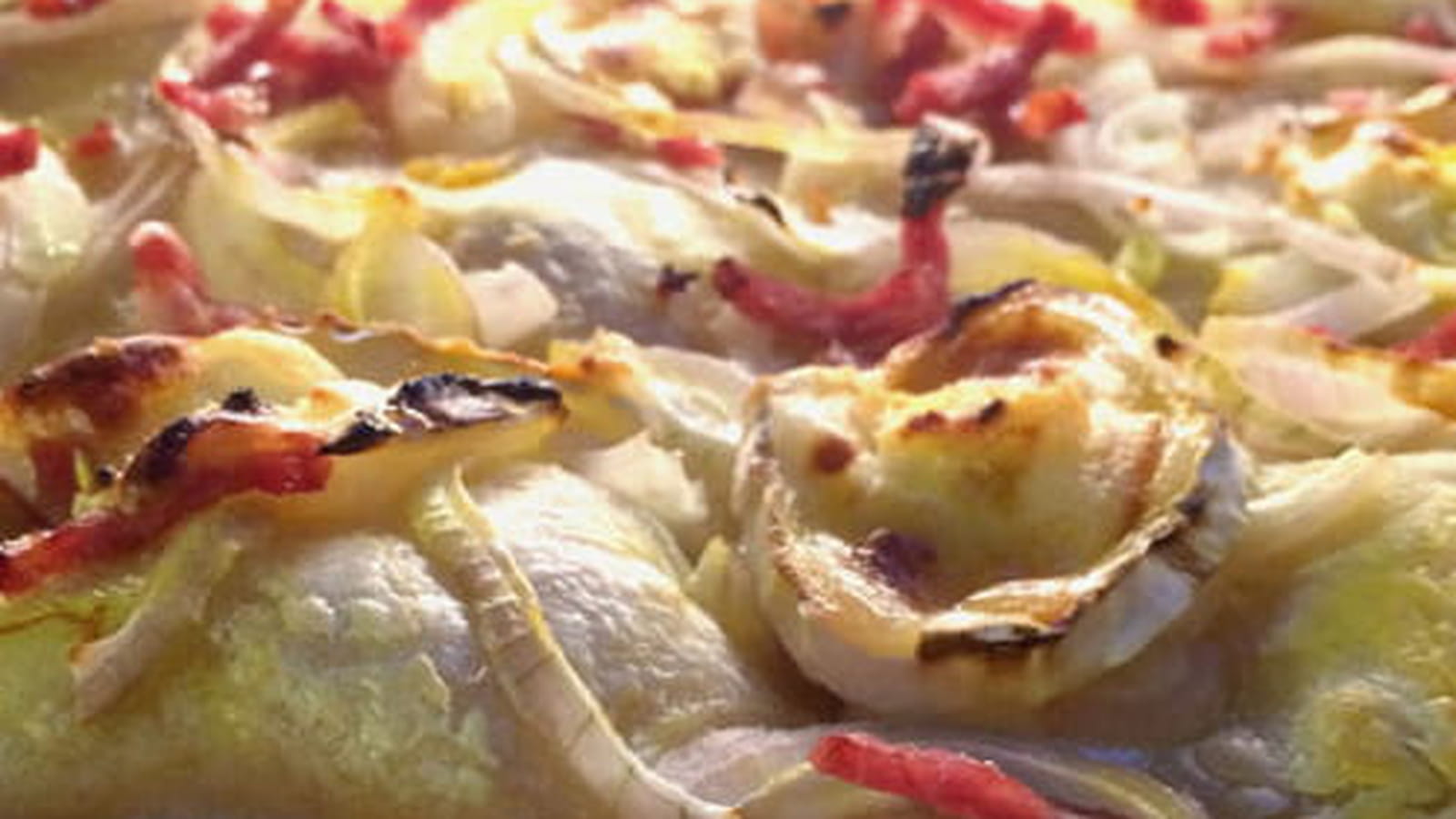 Flammekueche chèvre et miel safrané