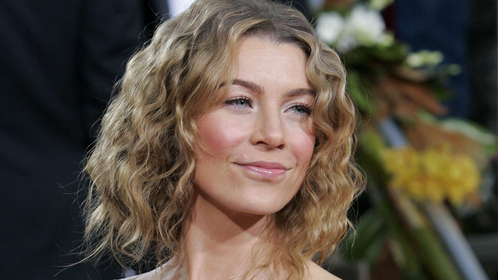 Les cheveux gaufrés d'Ellen Pompeo