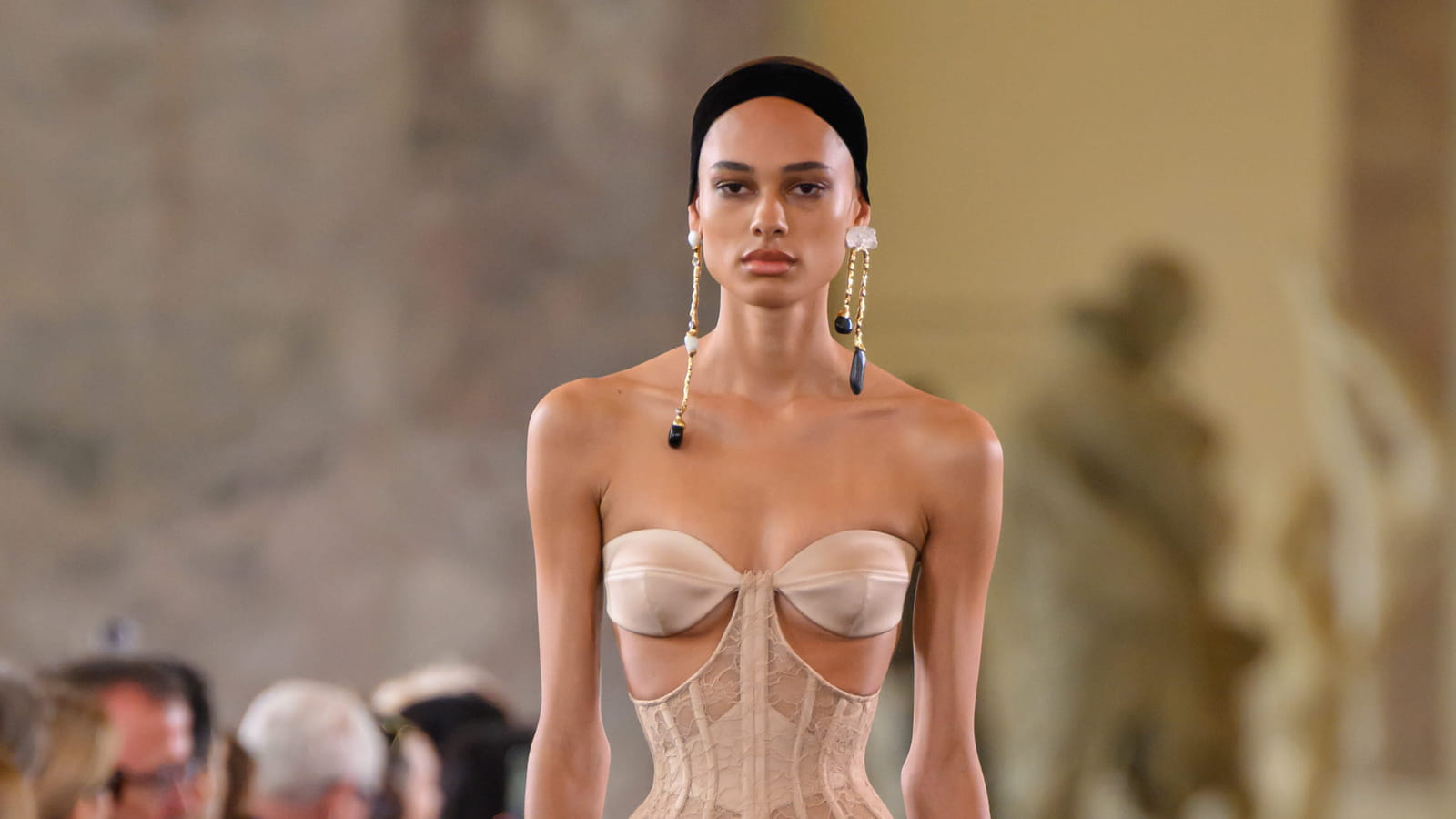 Look 9