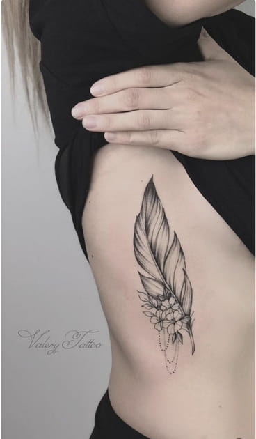 20&nbsp;id&eacute;es de tatouages plumes qui nous inspirent