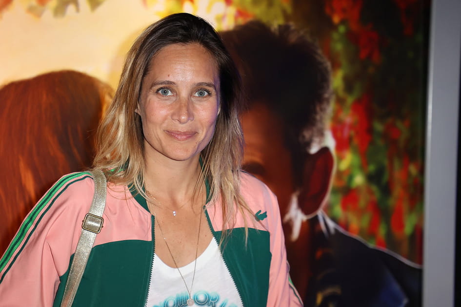 Julie de Bona, bronz&eacute;e sans artifices