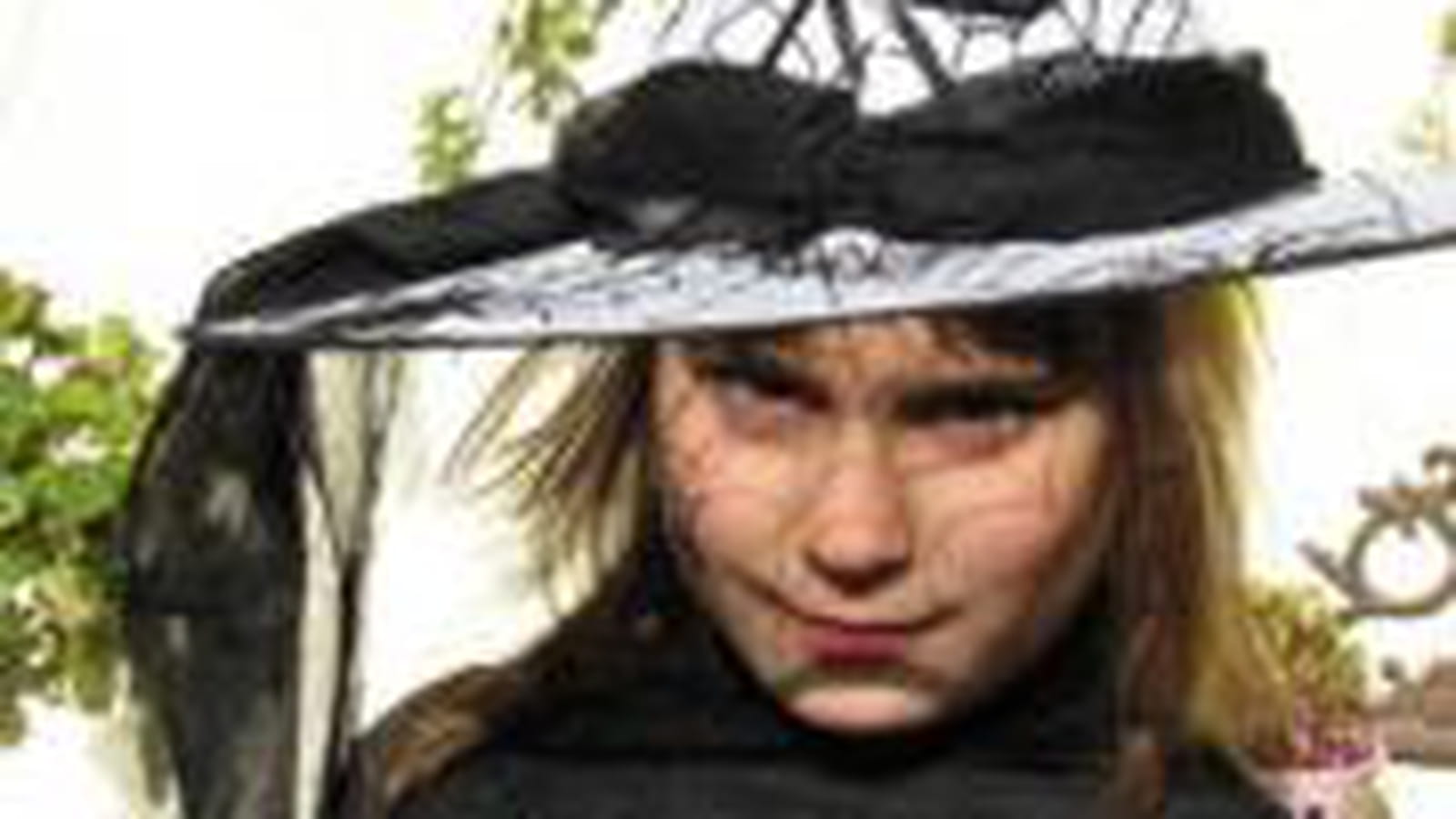 Sorcière chapeautée